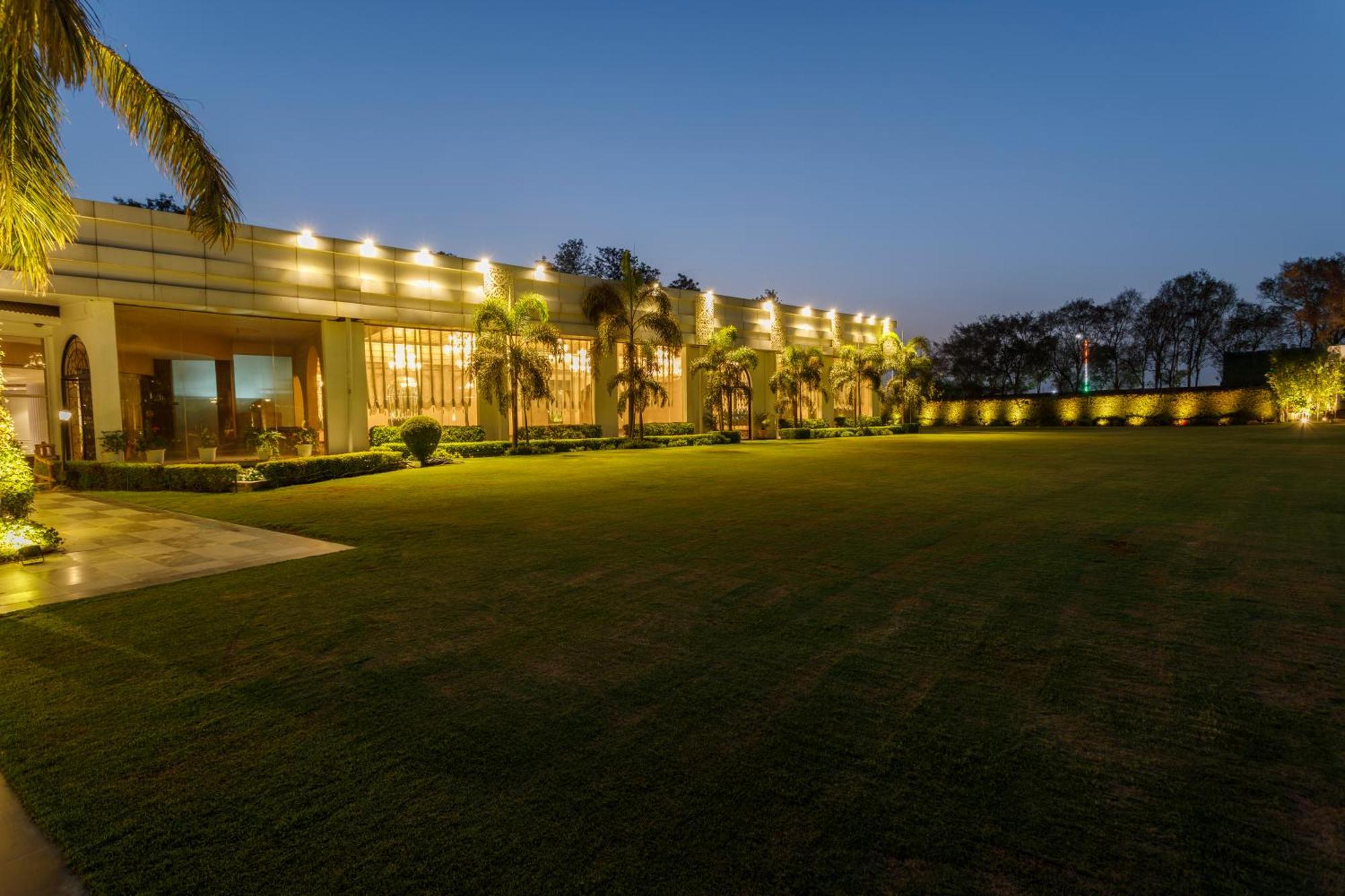 Spara Boutique Resort Neu-Delhi Exterior foto